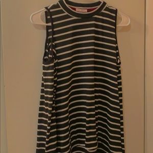 Off-the-shoulder Shirt